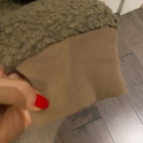 DONNI quarter zip bouclé sweater EUC - Picture 4 of 4